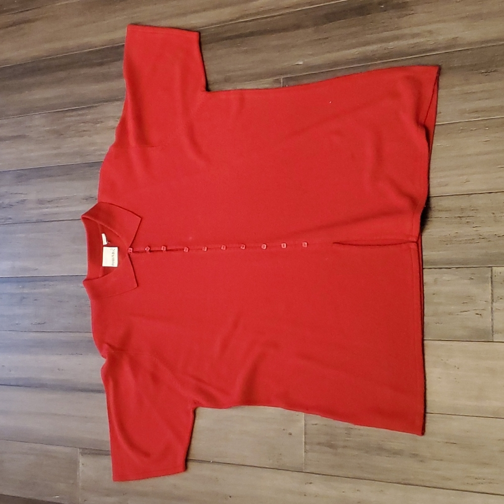 3/$15 🌜Red button down sweater